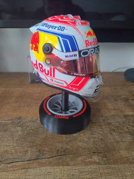 Giá đỡ mũ bảo hiểm mini Formula 1 - Image 2