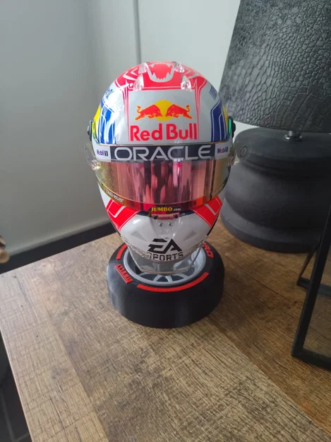 Giá đỡ mũ bảo hiểm mini Formula 1 - Image 3