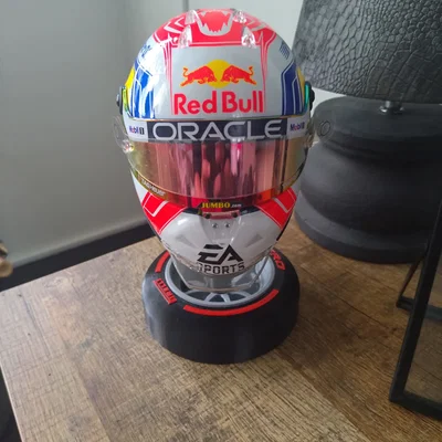 Giá đỡ mũ bảo hiểm mini Formula 1