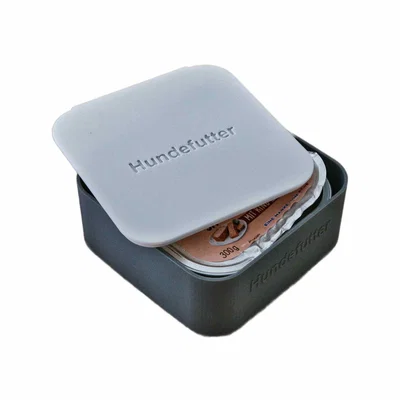 Hộp đựng thức ăn ướt cho chó kèm nắp cho khay 300g đã mở