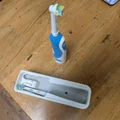 Hộp đựng bàn chải Oral B khi đi du lịch (Oral B Toothbrush Travel Case) - Thumbnail 4