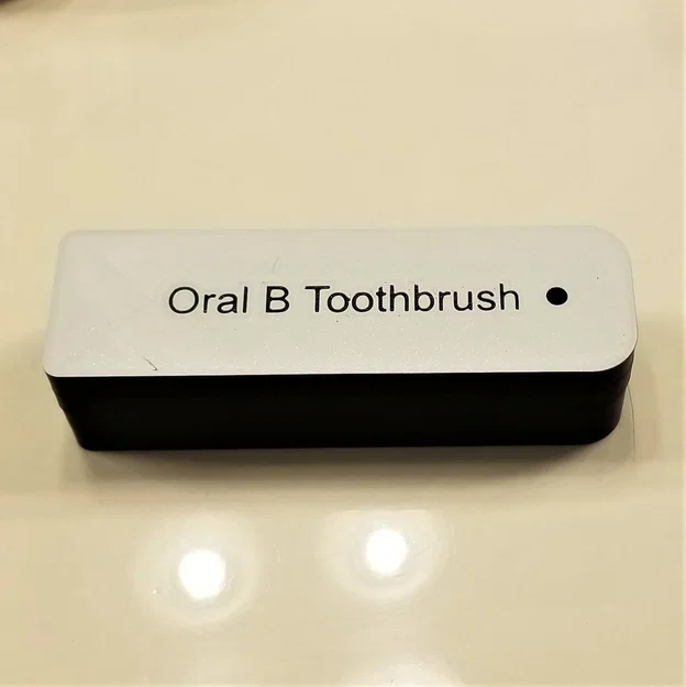Hộp đựng bàn chải Oral B khi đi du lịch (Oral B Toothbrush Travel Case) - Image 6