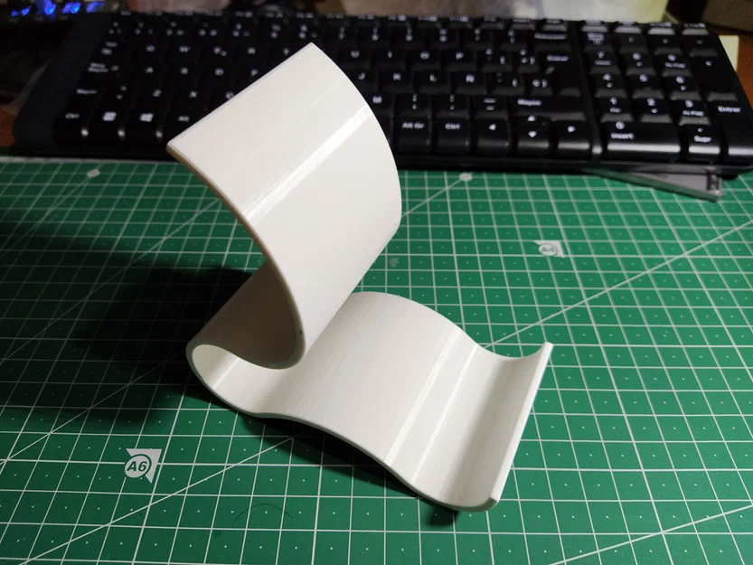 Fluidock – Kệ đỡ điện thoại thiết kế mềm mại, tối giản - Image 2