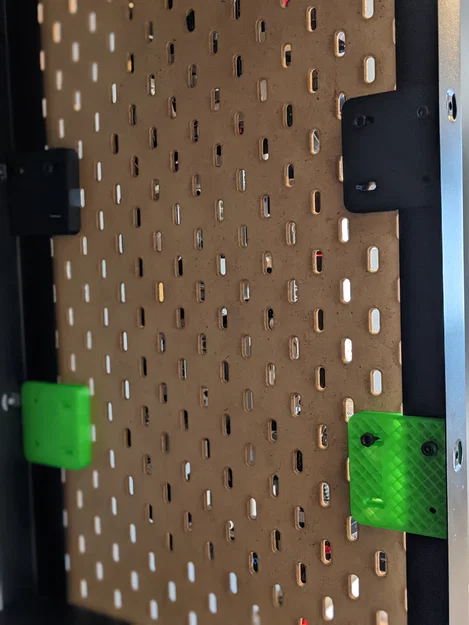 Ngàm gắn SKADIS vào kệ BROR (SKADIS BROR Shelf Mount) - Image 1