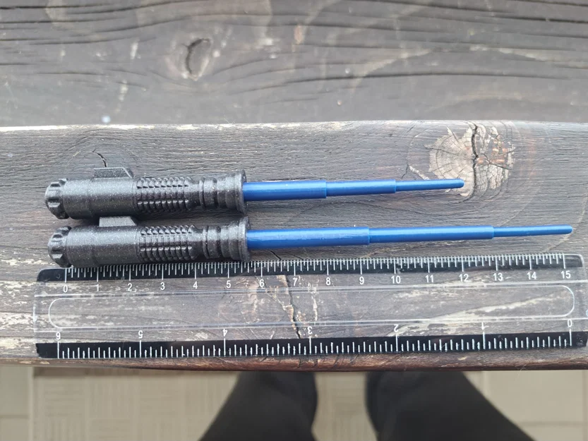 Móc khóa thanh kiếm ánh sáng (Lightsaber Keychain) lưỡi dài in 3D - Image 2