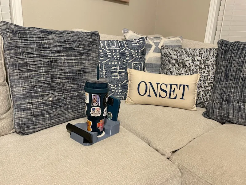 MEGA COASTER - Khay sofa để tô/ly, remote & điện thoại - Image 3