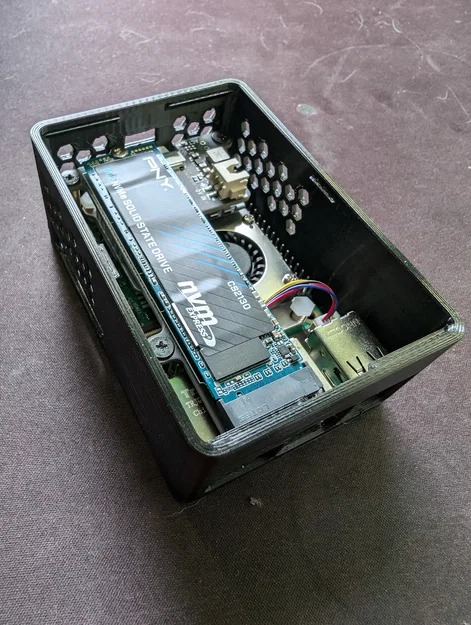Vỏ hộp 3D cho Raspberry Pi 5 kèm Geekworm X1001 NVMe Hat - Image 1