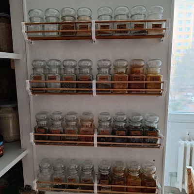 Kệ để gia vị (Spice rack)