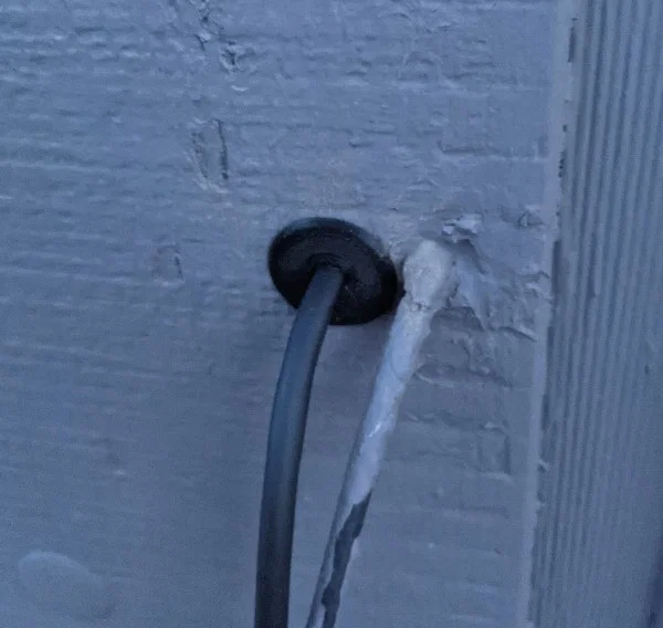 Gioăng cao su (grommet) dây cáp cho Starlink Dish - Image 1