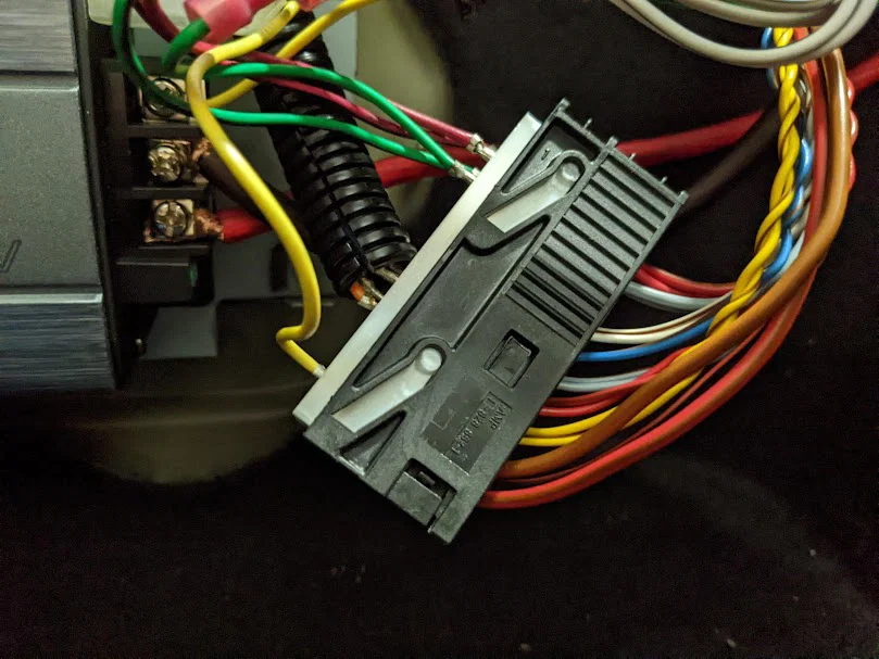 Adapter Pat Dây Amplifier Porsche 987 (Porsche 987 Amplifier Wiring Bracket Adapter) - Image 5