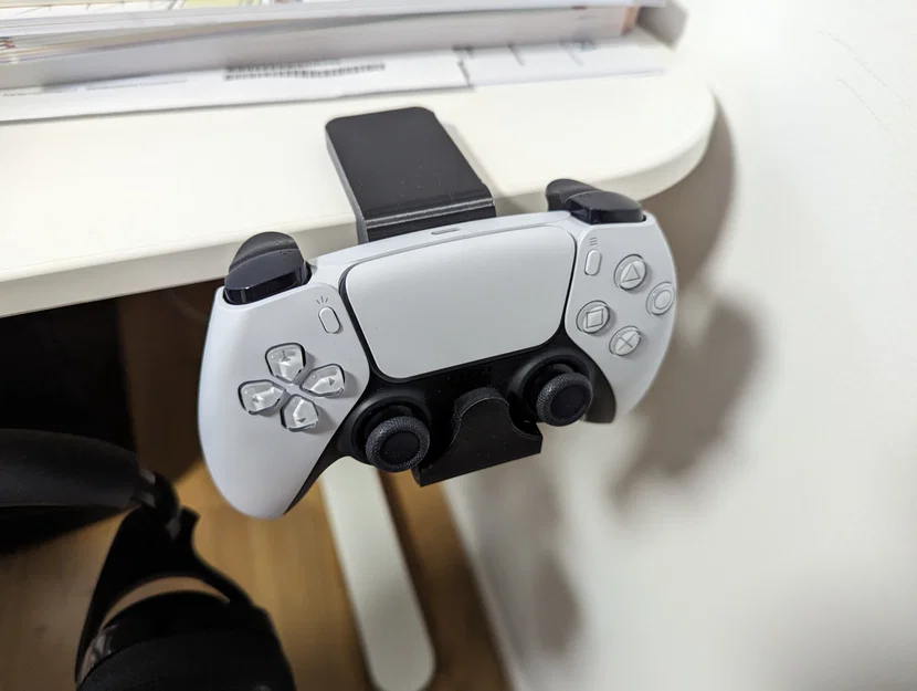 Móc treo tay cầm PS5 DualShock kẹp bàn (Desk Hanger) - Image 1