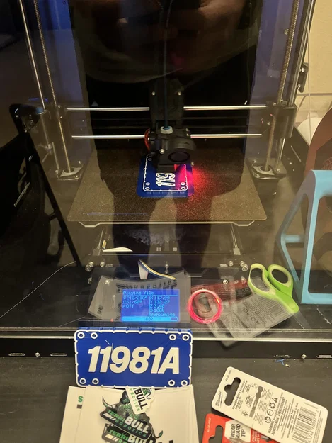 Biển số thi đấu VEX 3D tùy chỉnh cho đội 11981 (STL) - Image 2