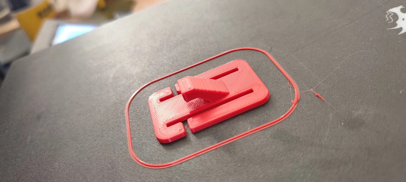 Móc treo đồ chuẩn MOLLE in 3D tiện lợi cho ba lô và vest chiến thuật - Image 1