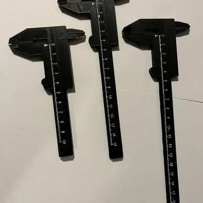 Thước cặp (caliper) trượt – posuvné měřítko / šuplera / posuvka / měřidlo