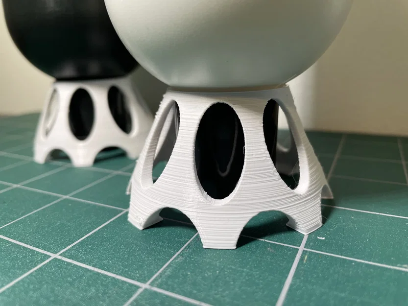 Giá đỡ chai dầu gội (Shampoo bottle holder) - Image 1