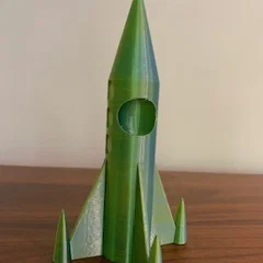 Mô hình tên lửa vũ trụ kèm phi hành gia in 3D dễ thương