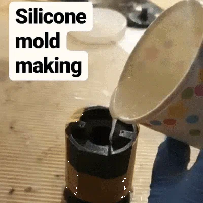 Khuôn Làm Xúc Xắc (Dice Making Mold)