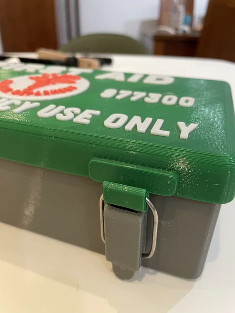 Hộp First Aid Kit US Army WWII – In 3D đa màu (không MMU) - Image 6