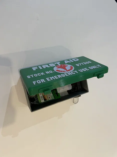 Hộp First Aid Kit US Army WWII – In 3D đa màu (không MMU) - Image 8