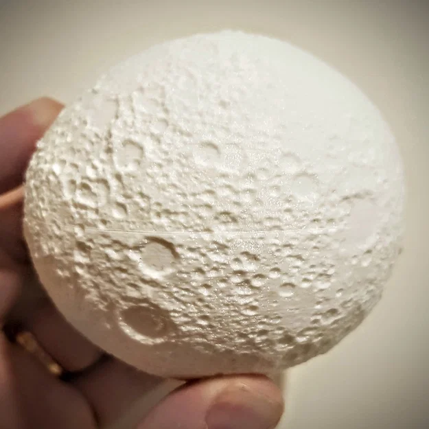 Địa hình Mặt Trăng (Moon topography) – globe độ phân giải cao - Image 1