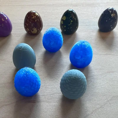 Trứng Wyrmspan có vảy và không vảy (Wyrmspan Eggs with and without scales)