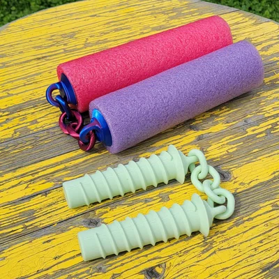 Côn Nhị Khúc Pool Noodle (Pool Noodle Nunchuku)