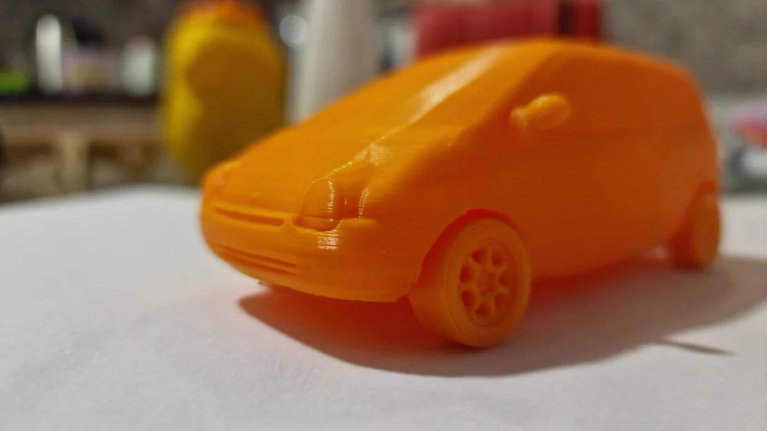 Mô hình lắp ráp Renault Twingo Kit Card cho người yêu xe - Image 2