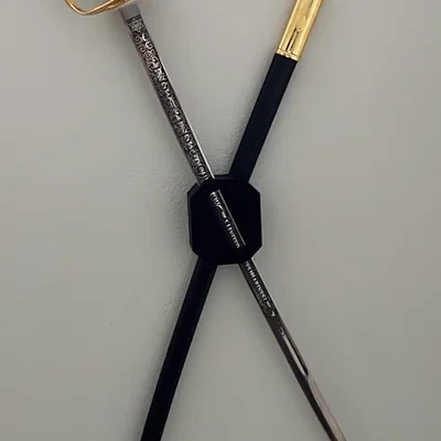 Giá treo tường kiếm USMC NCO (USMC NCO Sword Wall Mount)