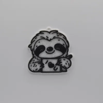 Móc khóa chú lười đáng yêu cầm bảng I <3 U - File in 3D cực dễ