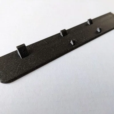 Nắp đậy khay pin cho bàn phím Logitech K780 (File in 3D)