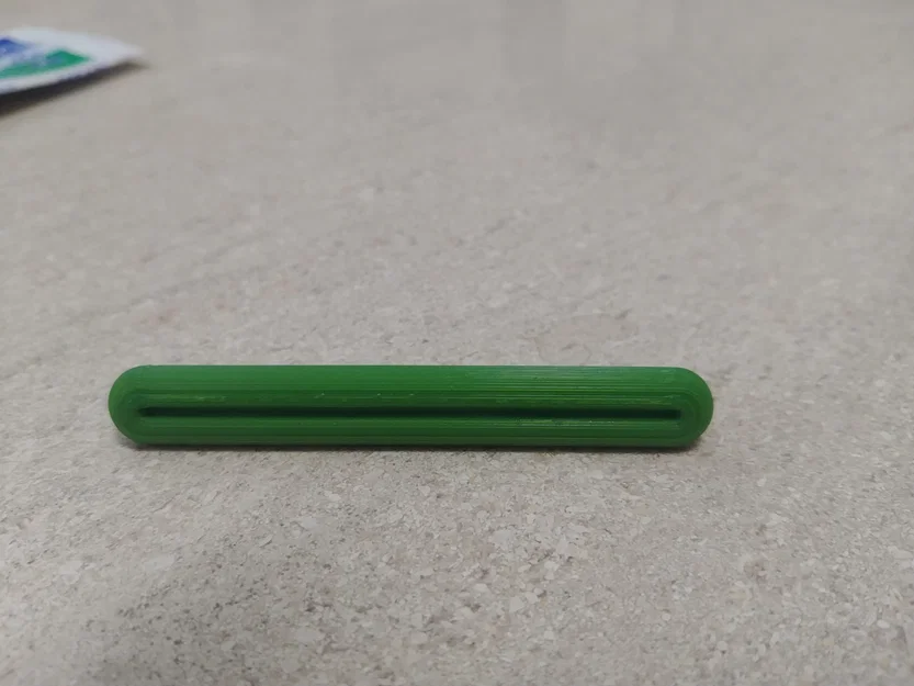 Dụng cụ bóp kem đánh răng dẻo (Flexible Toothpaste Squeezer) - Image 2