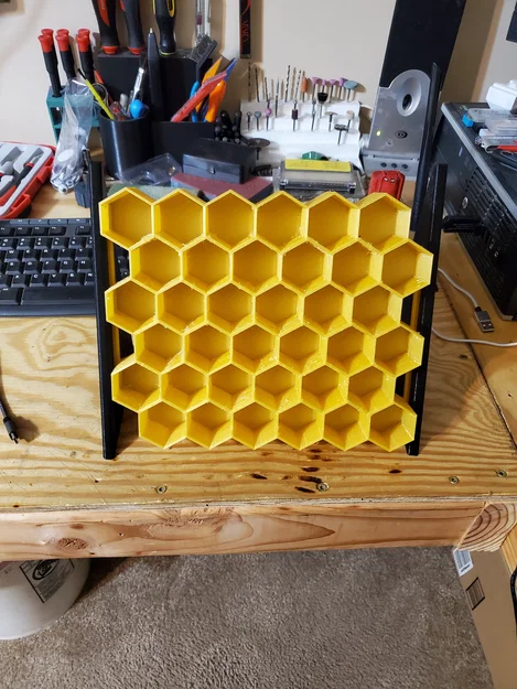 Kệ giữ chai sơn 33mm - Image 1