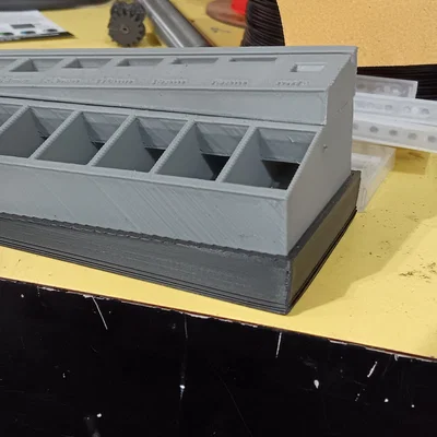 Đế nghiêng cho bộ phân loại ốc 3m (Angled base for 3m screw sorter)