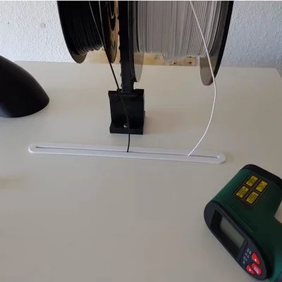 IKEA Lack enclosure - khe dẫn filament (filament slot)