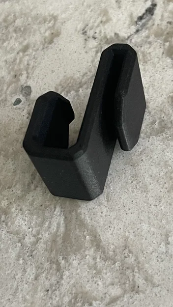 Móc treo phụ kiện MOLLE bền bỉ cho xe Cybertruck - Image 3