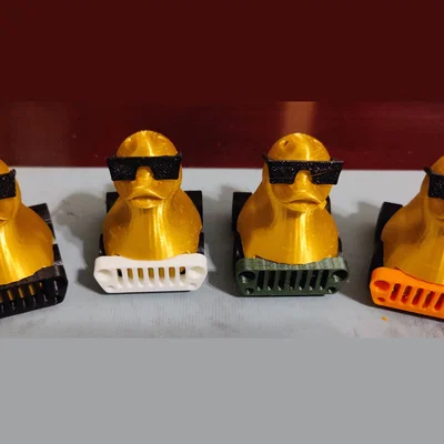 Vịt Jeep đeo kính (Jeep duck with glasses)