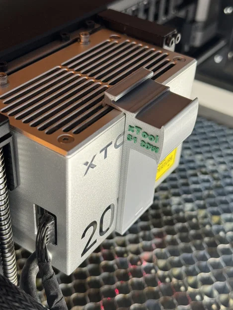 Tay cầm xTool S1 cho mô-đun 20W và 40W - Image 2