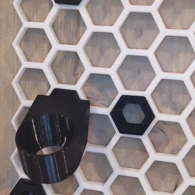Giá treo chai mực xăm 3D cho Honeycomb Storage Wall
