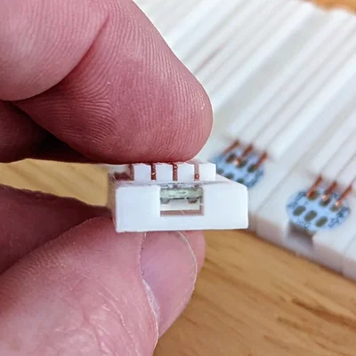 Jig hàn WS2812 LED SMD tròn 9mm cho dây 24 AWG Magnet Enamel Wire