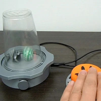 Rumble Plate Dice Roller – Bộ lăn xúc xắc kích hoạt bằng công tắc