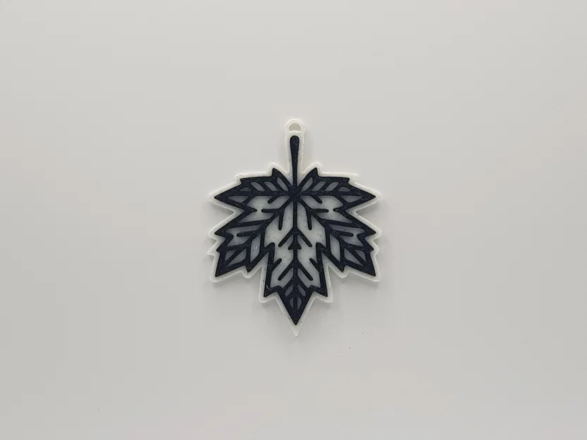 Móc khóa hình lá phong (Maple Leaf Keychain) - Mẫu in 3D tinh tế - Image 1