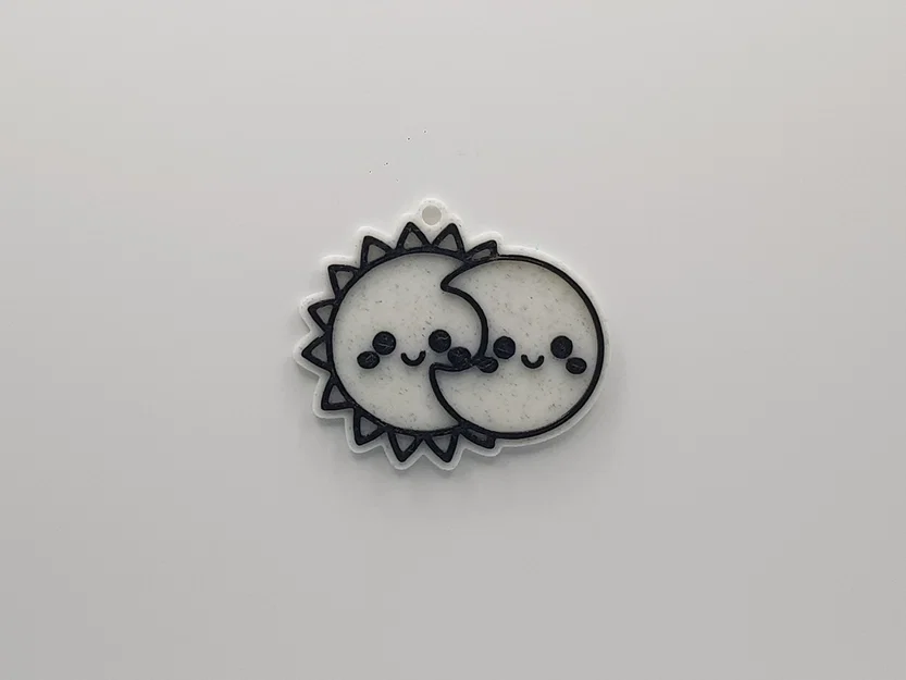 Móc khóa Mặt Trời và Mặt Trăng đáng yêu (Cute Sun and Moon Keychain) - Image 1