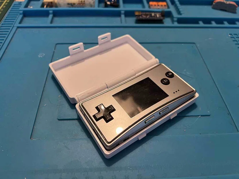 Hộp Box Case có bản lề in 3D cho Game Boy Micro - Image 1