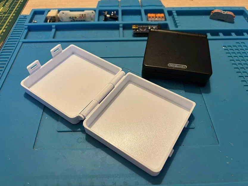 Hộp Box Case bản lề in 3D cho Game Boy Advance SP (Print-in-Place) - Image 4