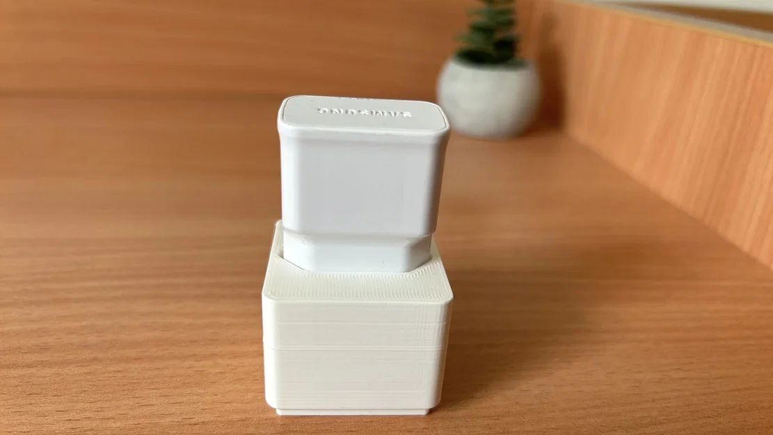 Đế giữ củ sạc USB hệ thống Gridfinity 1x1 tiện dụng - Image 4
