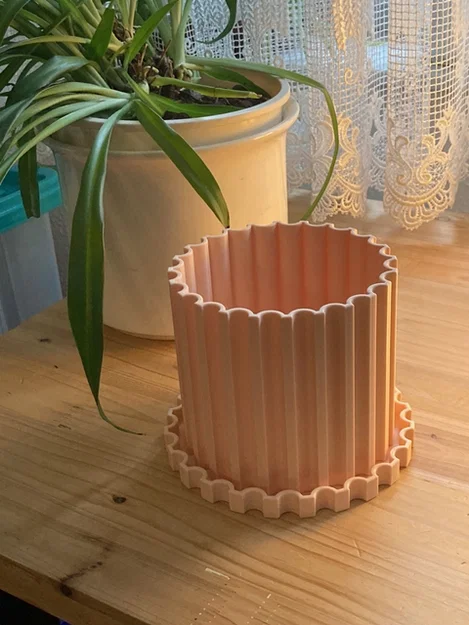 Planter #8 - Chậu trồng cây chủ đề ống nước (Pipe) kèm đế - Image 1