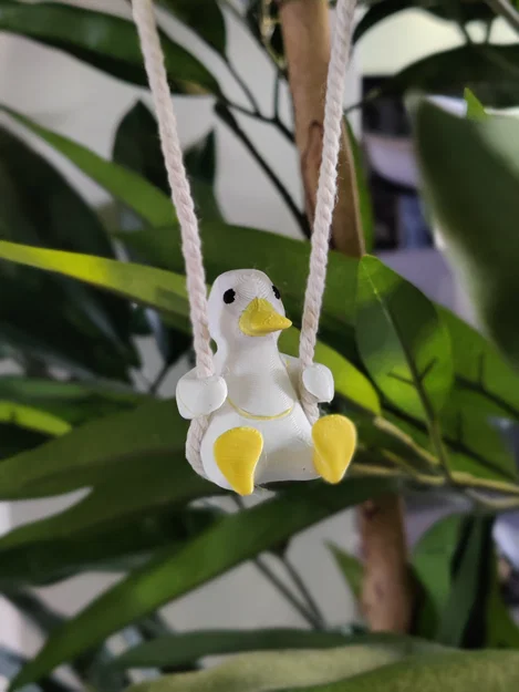 Mô hình chú vịt nhỏ đung đưa (Little Swinging Duck) trang trí siêu dễ thương - Image 1