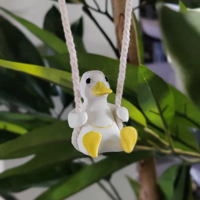 Mô hình chú vịt nhỏ đung đưa (Little Swinging Duck) trang trí siêu dễ thương