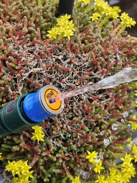 Gardena to HDMI Watering (Đầu nối tưới cây vui nhộn) - Image 1
