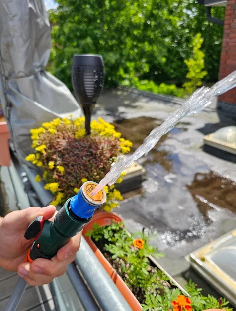 Gardena to HDMI Watering (Đầu nối tưới cây vui nhộn) - Image 4